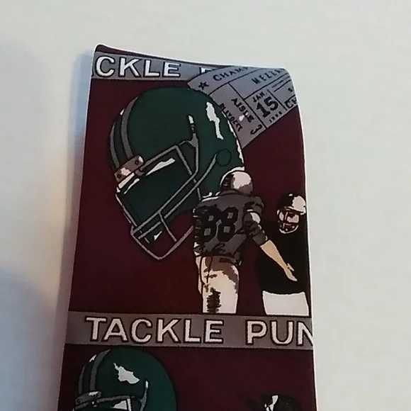 Football Tie - Picture 7 of 9